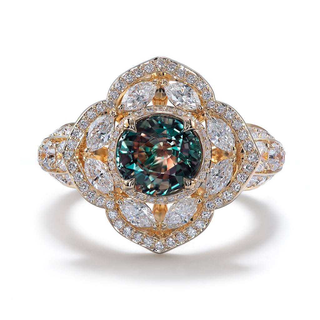 Alexandrite Ring with D Flawless Diamonds set in 18K Yellow Gold