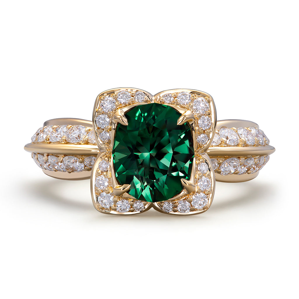 Alexandrite Ring with D Flawless Diamonds set in 18K Yellow Gold