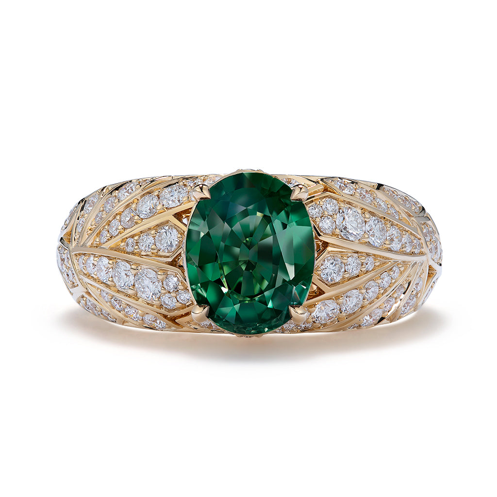 Alexandrite Ring with D Flawless Diamonds set in 18K Yellow Gold