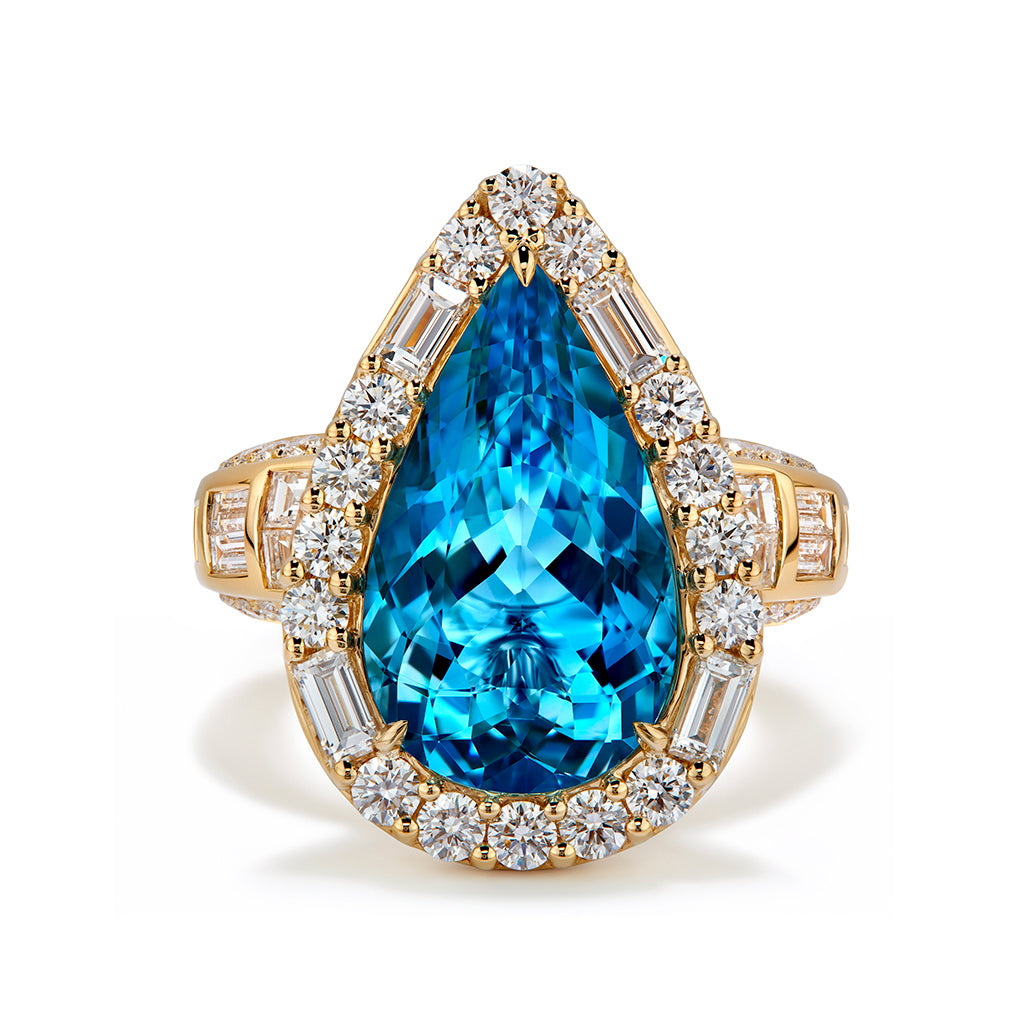 Brazilian Santa Aquamarine Ring with D Flawless Diamonds set in 18K Yellow Gold