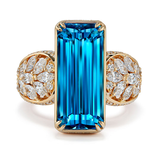 Santa Maria Aquamarine Ring with D Flawless Diamonds set in 18K Yellow Gold