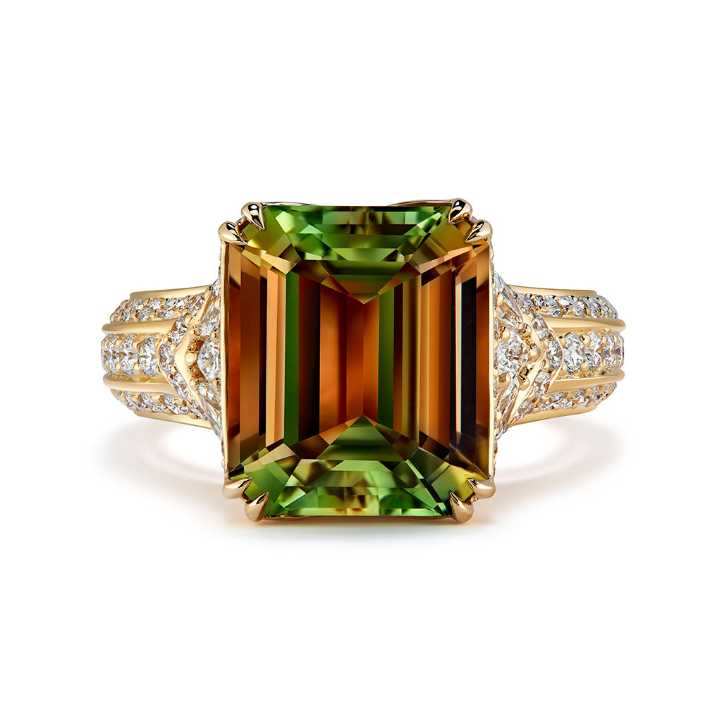 Zultanite Ring with D Flawless Diamonds set in 18K Yellow Gold