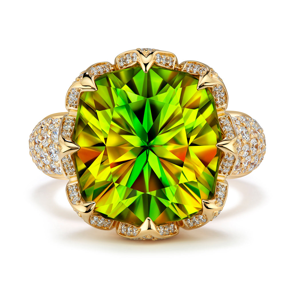 Capelinha Sphene Ring with D Flawless Diamonds set in 18K Yellow Gold