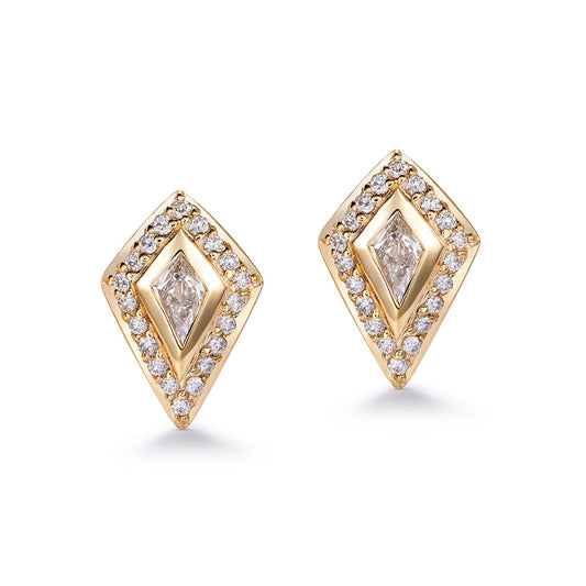 D Flawless Diamond Earrings set in 18K Yellow Gold