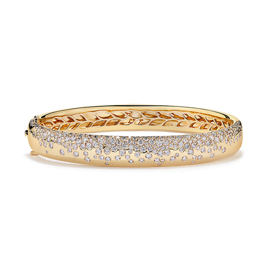 D Flawless Diamond Bangle set in 18K Yellow Gold