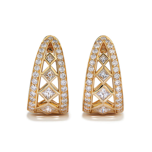 D Flawless Diamond Earrings set in 18K Yellow Gold