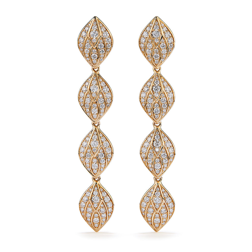 D Flawless Diamond Earrings set in 18K Yellow Gold