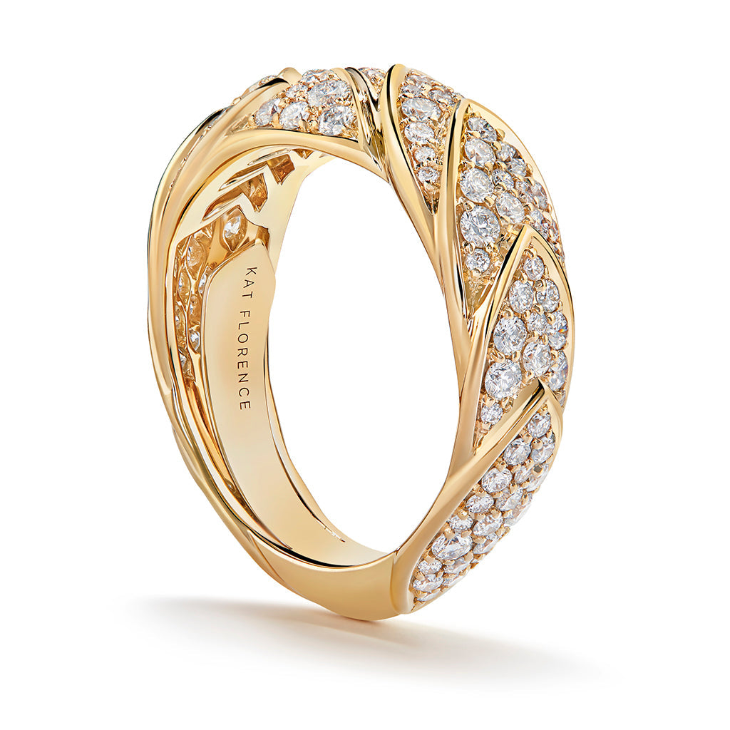 D Flawless Diamond Ring set in 18K Yellow Gold