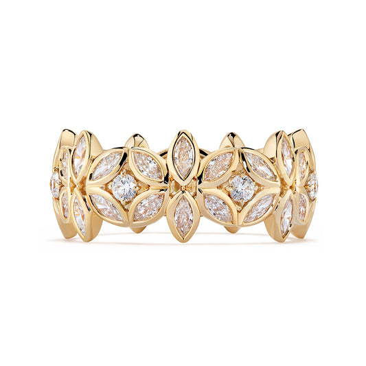 D Flawless Diamond Ring set in 18K Yellow Gold