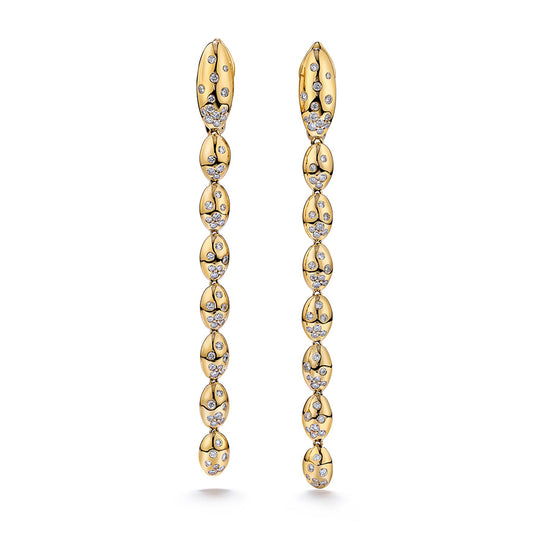 D Flawless Diamond Earrings set in 18K Yellow Gold