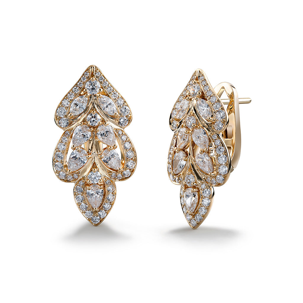 D Flawless Diamond Earrings set in 18K Yellow Gold