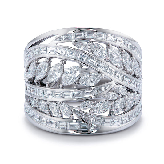 D Flawless Diamond Ring set in 18K White Gold