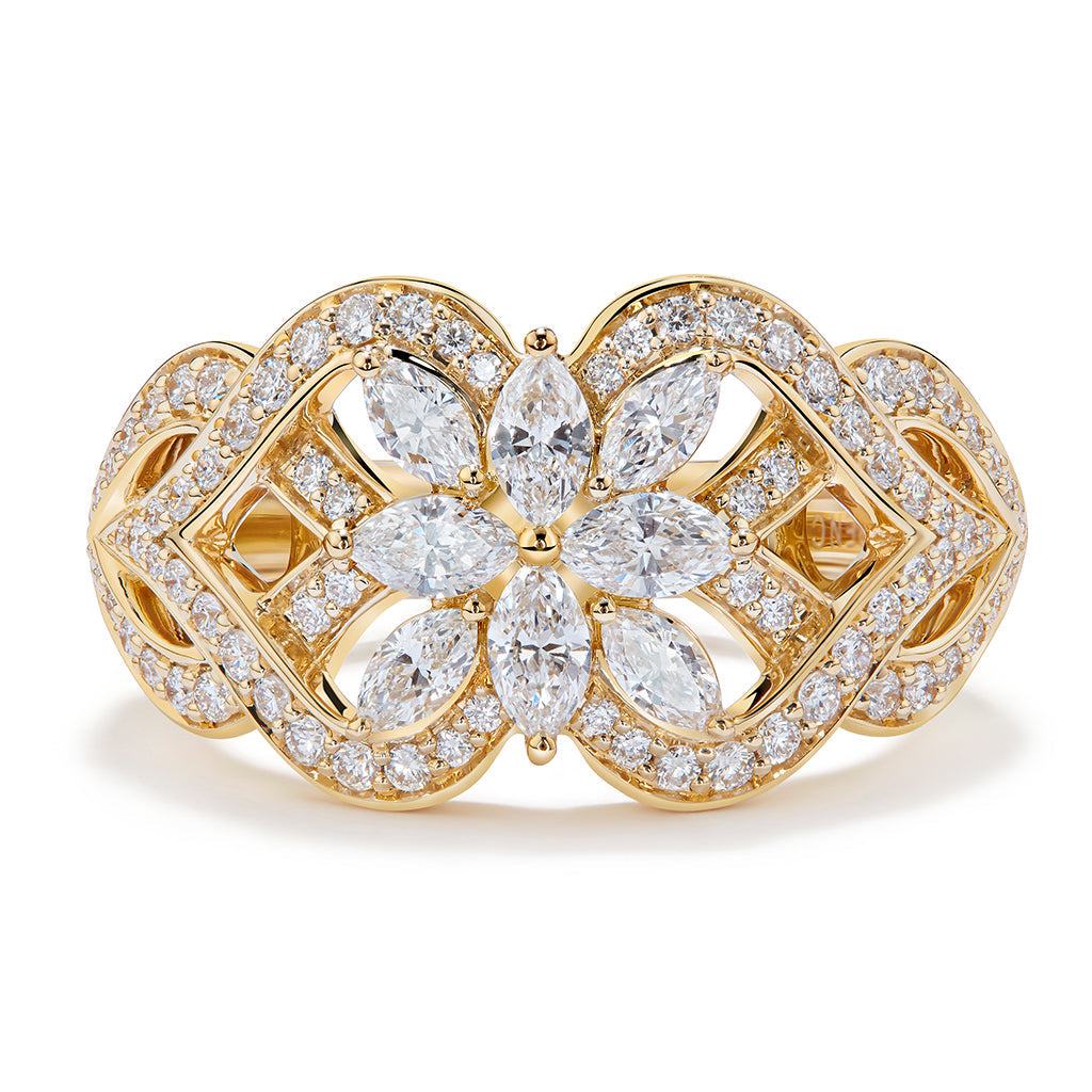 D Flawless Diamond Ring set in 18K Yellow Gold